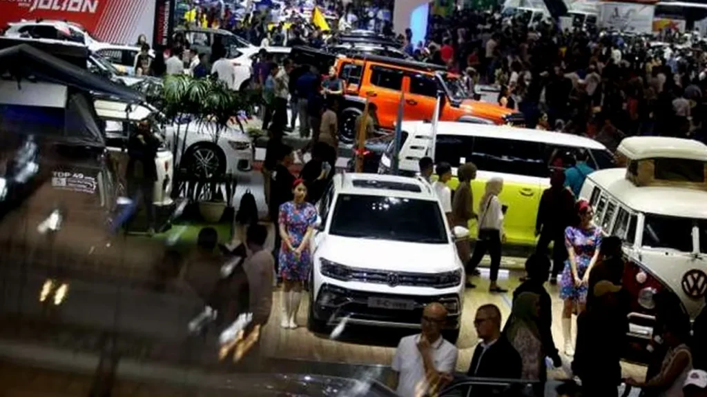 Penjualan Mobil Tahun 2024 Merosot Mencapai 140079 Unit